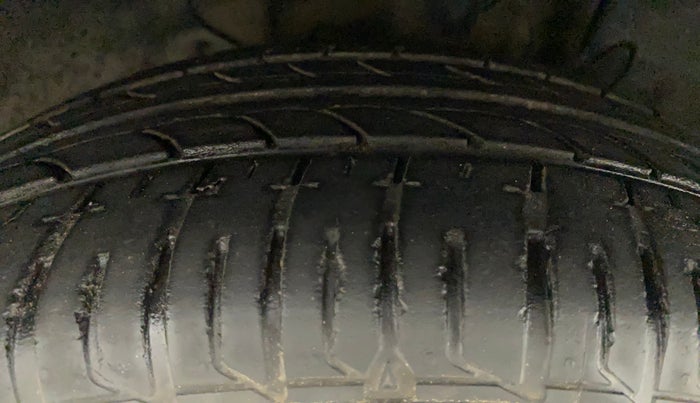 2021 Tata Tiago XT LIMITED EDITION PETROL, Petrol, Manual, 26,112 km, Right Front Tyre Tread