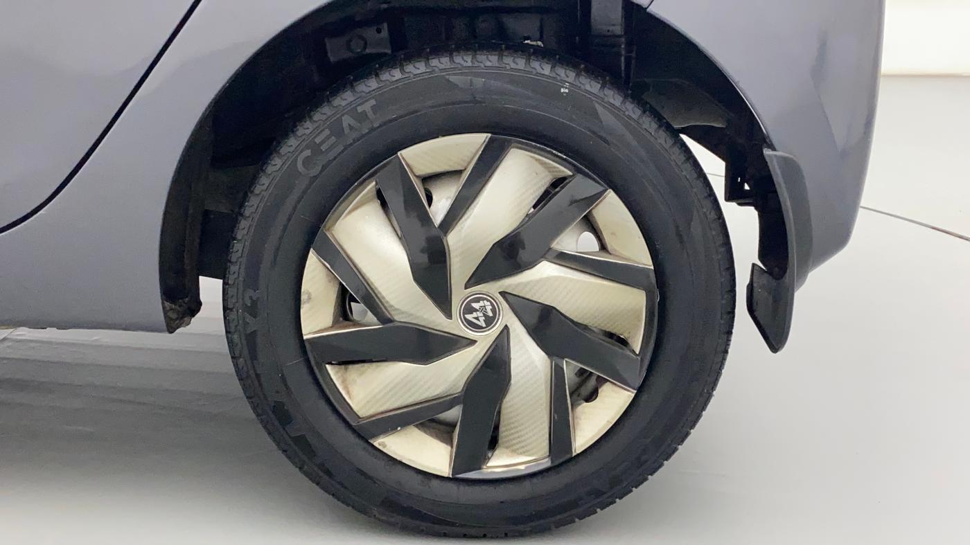 2017 Hyundai Eon ERA +, Petrol, Manual, 74,740 km, Left Rear Wheel