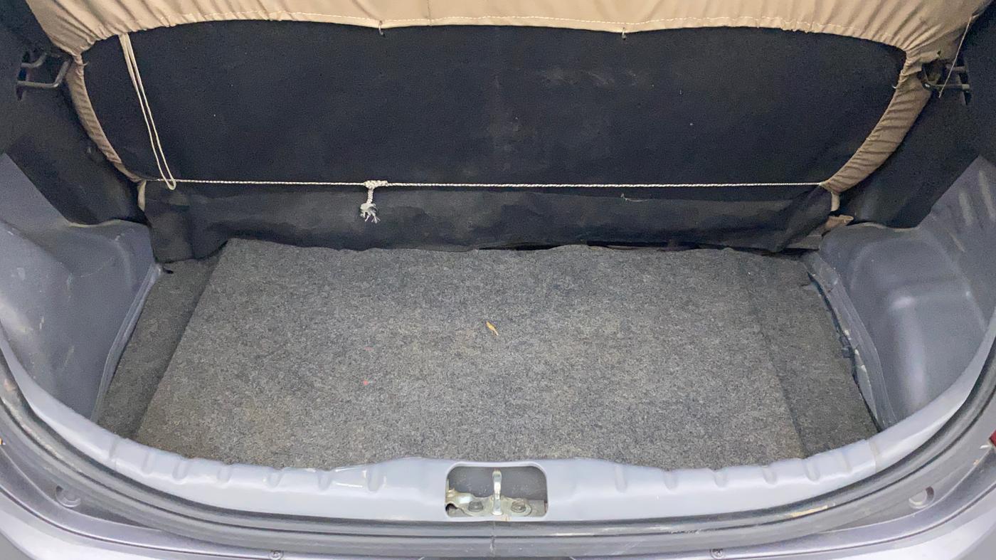 2017 Hyundai Eon ERA +, Petrol, Manual, 74,740 km, Boot Inside