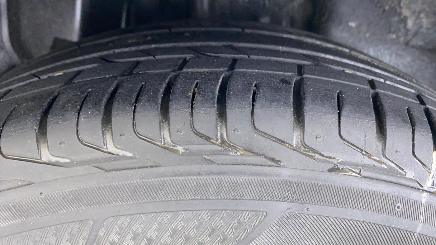 2011 Honda Accord 2.4L I-VTEC MT, Petrol, Manual, 77,475 km, Left Rear Tyre Tread