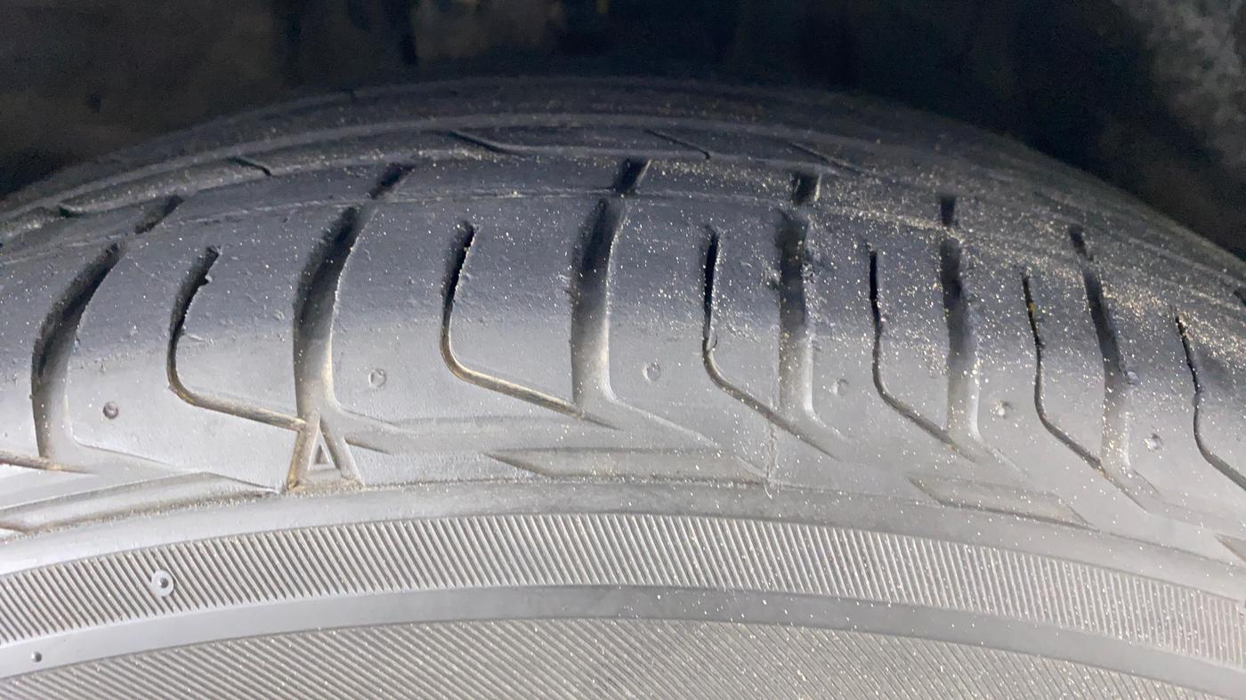 2011 Honda Accord 2.4L I-VTEC MT, Petrol, Manual, 77,475 km, Right Front Tyre Tread