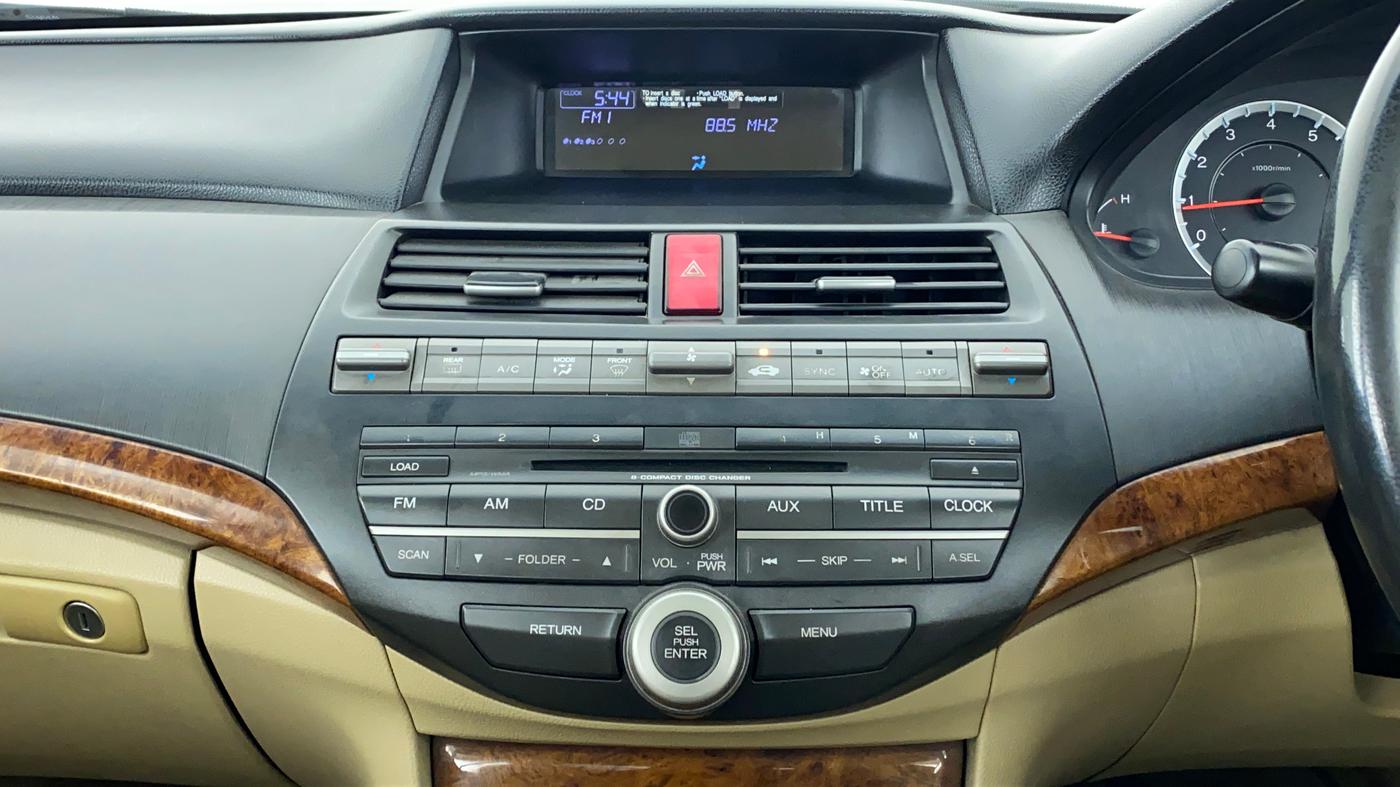 2011 Honda Accord 2.4L I-VTEC MT, Petrol, Manual, 77,475 km, Air Conditioner
