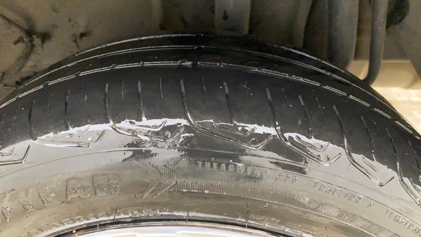 2023 Tata TIGOR XM CNG, CNG, Manual, 98,289 km, Left Rear Tyre Tread