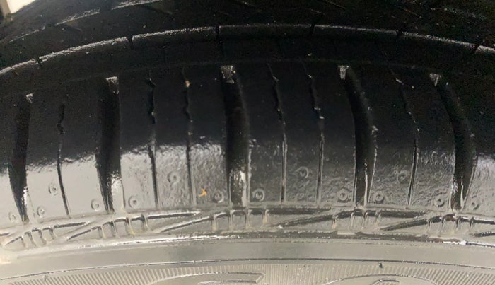 2018 Hyundai Eon D-LITE+, Petrol, Manual, 15,516 km, Right Rear Tyre Tread