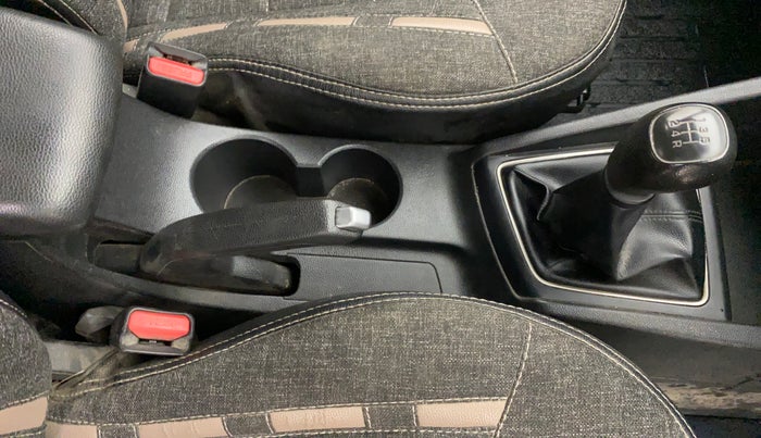 2017 Hyundai Elite i20 SPORTZ 1.2, Petrol, Manual, 74,650 km, Gear Lever