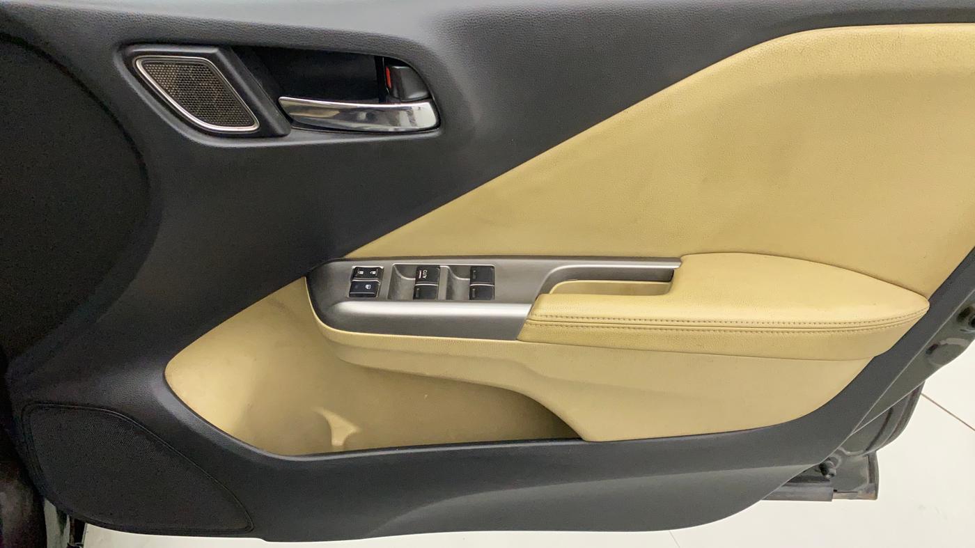 2017 Honda City 1.5L I-VTEC VX, Petrol, Manual, 76,238 km, Driver Side Door Panels Control