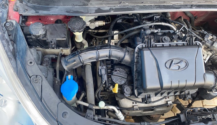 2014 Hyundai i10 SPORTZ 1.1, Petrol, Manual, 68,639 km, Engine View - Right