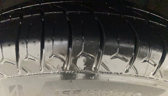 2014 Hyundai i10 SPORTZ 1.1, Petrol, Manual, 68,639 km, Left Front Tyre Tread