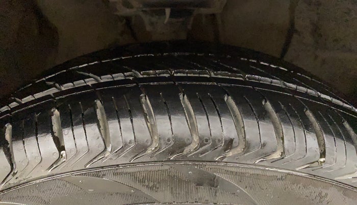 2019 Hyundai Elite i20 ASTA 1.2 (O), Petrol, Manual, 46,282 km, Right Front Tyre Tread