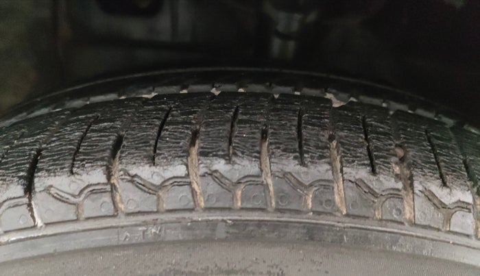 2018 Hyundai NEW SANTRO SPORTZ AMT, CNG, Automatic, 43,478 km, Left Front Tyre Tread