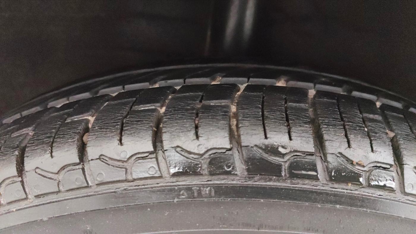 2018 Hyundai NEW SANTRO SPORTZ AMT, CNG, Automatic, 43,478 km, Right Rear Tyre Tread