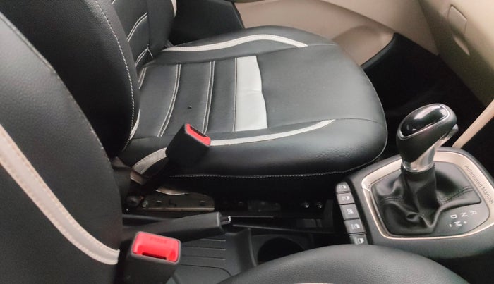 2018 Hyundai NEW SANTRO SPORTZ AMT, CNG, Automatic, 43,478 km, Gear Lever