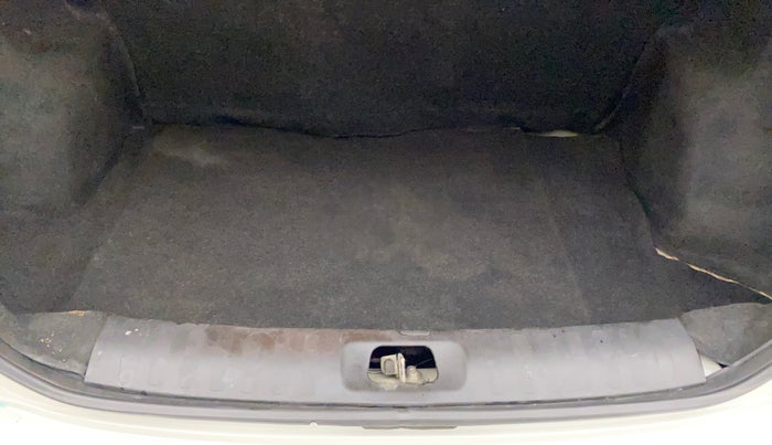 2013 Maruti Swift Dzire VXI, Petrol, Manual, 91,537 km, Boot Inside