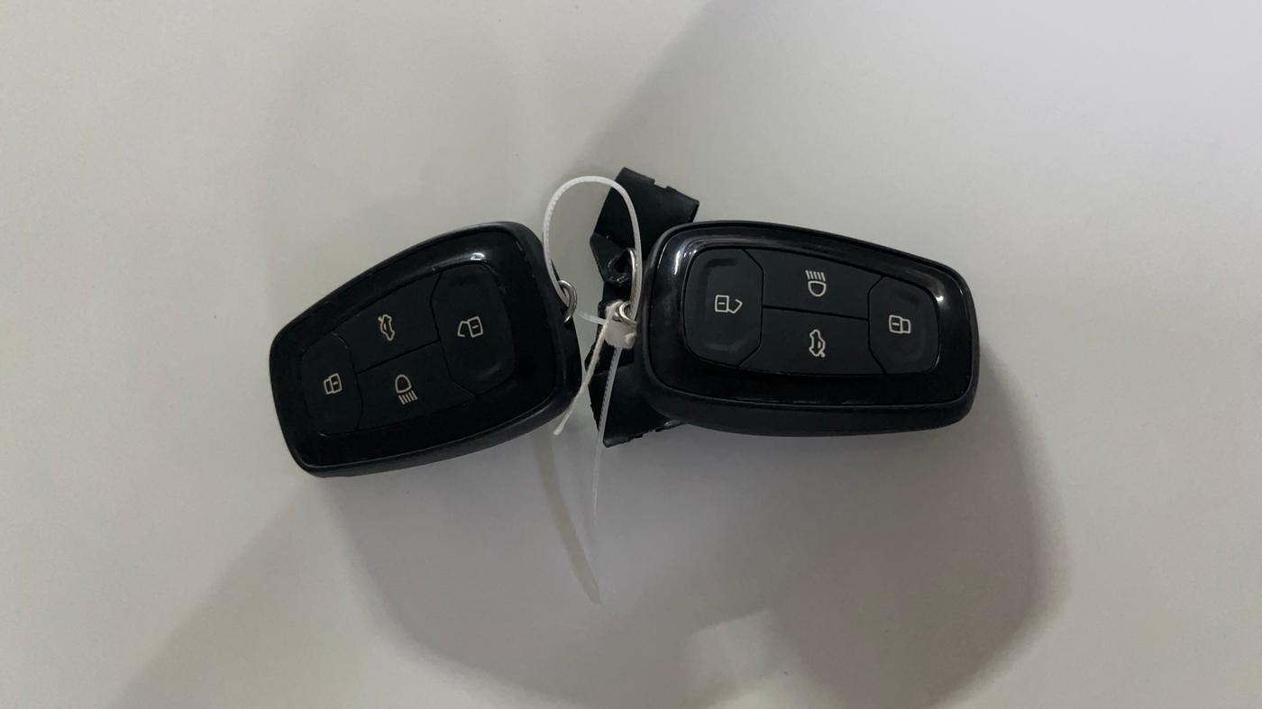2021 Tata Harrier XZA PLUS 2.0L, Diesel, Automatic, 98,036 km, Key Close Up
