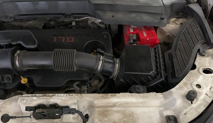 2021 Tata Harrier XZA PLUS 2.0L, Diesel, Automatic, 98,036 km, Engine View - Left