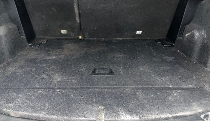 2021 Tata Harrier XZA PLUS 2.0L, Diesel, Automatic, 98,036 km, Boot Inside