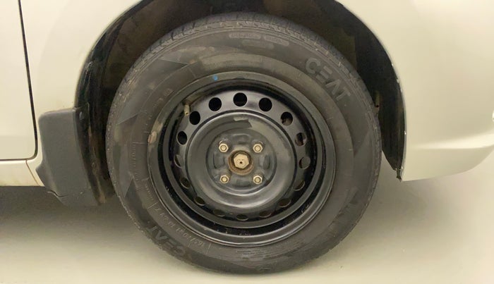 2019 Maruti Celerio VXI CNG, CNG, Manual, 73,070 km, Right Front Wheel