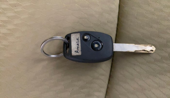 2015 Honda Amaze 1.2L I-VTEC S, Petrol, Manual, 82,275 km, Key Close Up