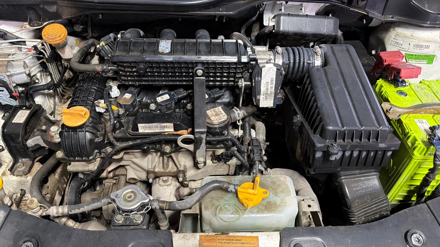 2023 Tata ALTROZ XM PETROL, Petrol, Manual, 51,148 km, Engine View