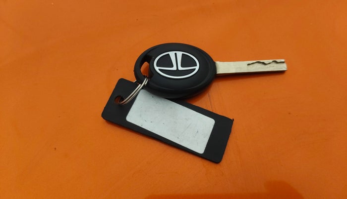 2019 Tata NEXON XMA PETROL, Petrol, Automatic, 29,568 km, Key Close Up