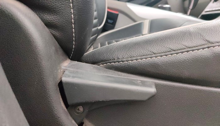 2019 Tata NEXON XMA PETROL, Petrol, Automatic, 29,568 km, Driver Side Adjustment Panel