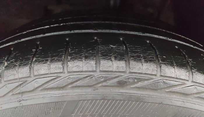 2019 Tata NEXON XMA PETROL, Petrol, Automatic, 29,568 km, Left Front Tyre Tread