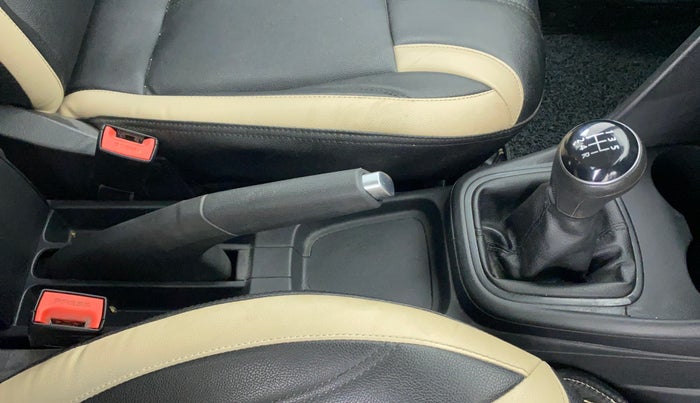 2021 Volkswagen Polo Trendline 1.0 L Petrol, Petrol, Manual, 71,908 km, Gear Lever
