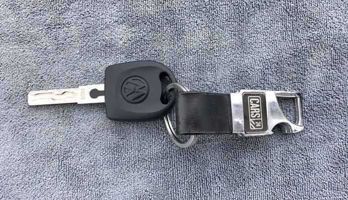 2021 Volkswagen Polo Trendline 1.0 L Petrol, Petrol, Manual, 71,908 km, Key Close Up