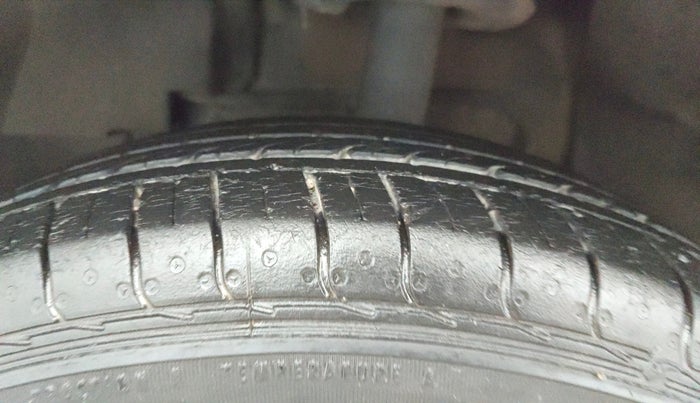 2023 Tata NEXON XM PLUS SUNROOF PETROL, Petrol, Manual, 35,466 km, Left Front Tyre Tread