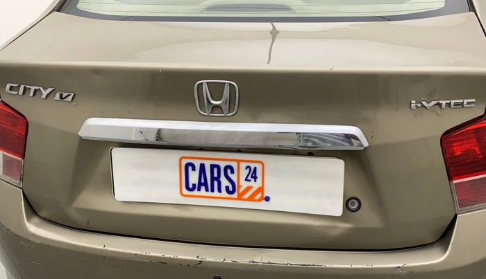 2010 Honda City 1.5L I-VTEC V MT, Petrol, Manual, 77,487 km, Dicky (Boot door) - Minor scratches