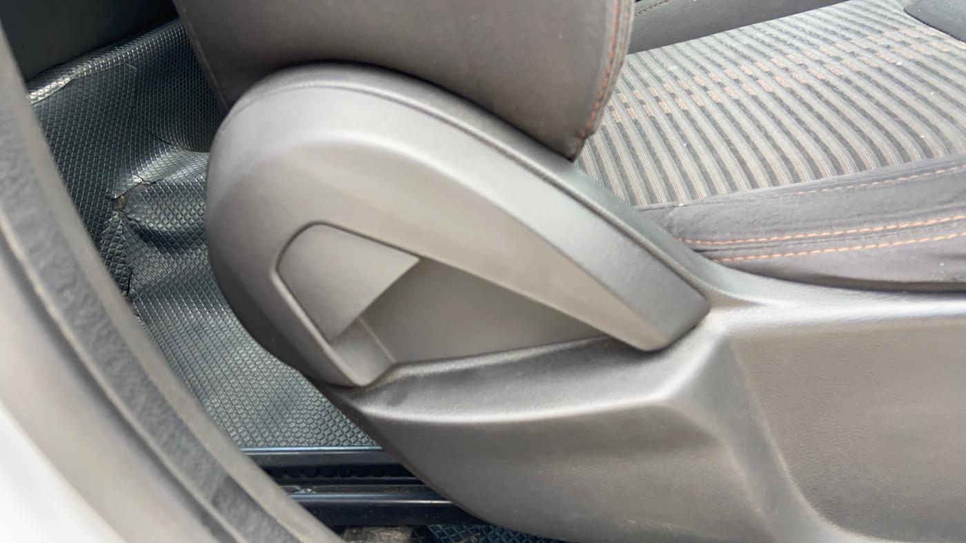 2019 Ford FREESTYLE TREND PLUS 1.5 DIESEL, Diesel, Manual, 74,661 km, Driver Side Adjustment Panel