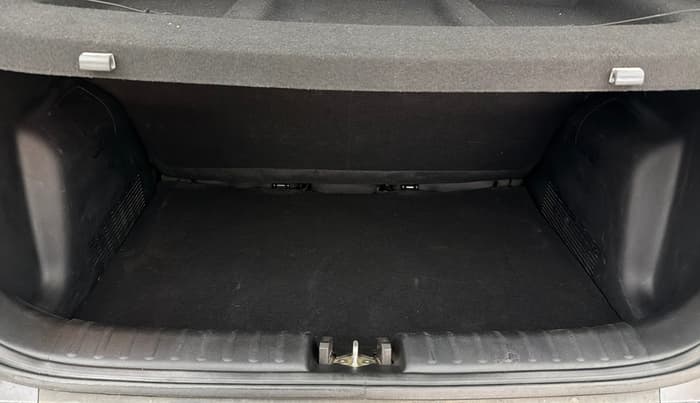 2021 KIA SONET HTX 1.0 IMT, Petrol, Manual, 66,581 km, Boot Inside