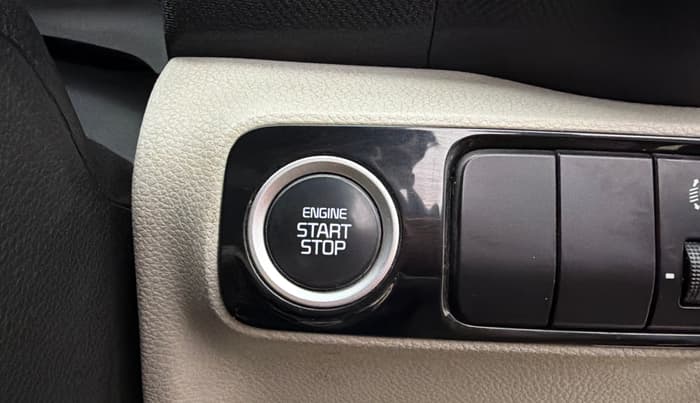 2021 KIA SONET HTX 1.0 IMT, Petrol, Manual, 66,581 km, Keyless Start/ Stop Button