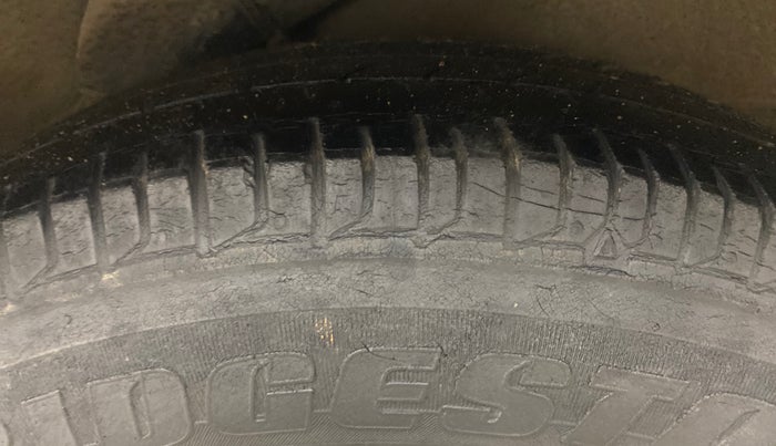 2014 Hyundai i10 MAGNA 1.1, Petrol, Manual, 85,092 km, Left Rear Tyre Tread