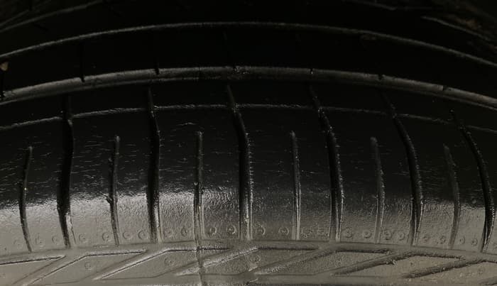 2021 Tata NEXON XMA SUNROOF PETROL, Petrol, Automatic, 59,356 km, Left Rear Tyre Tread