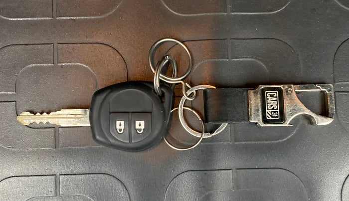 2016 Maruti Swift Dzire VXI OPT, Petrol, Manual, 17,094 km, Key Close Up