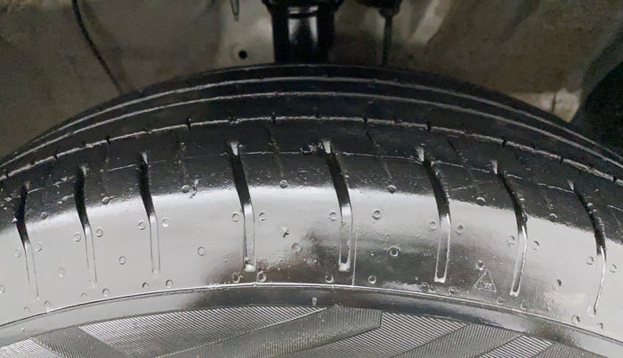2022 Hyundai Creta EX 1.5 PETROL, Petrol, Manual, 34,360 km, Right Front Tyre Tread