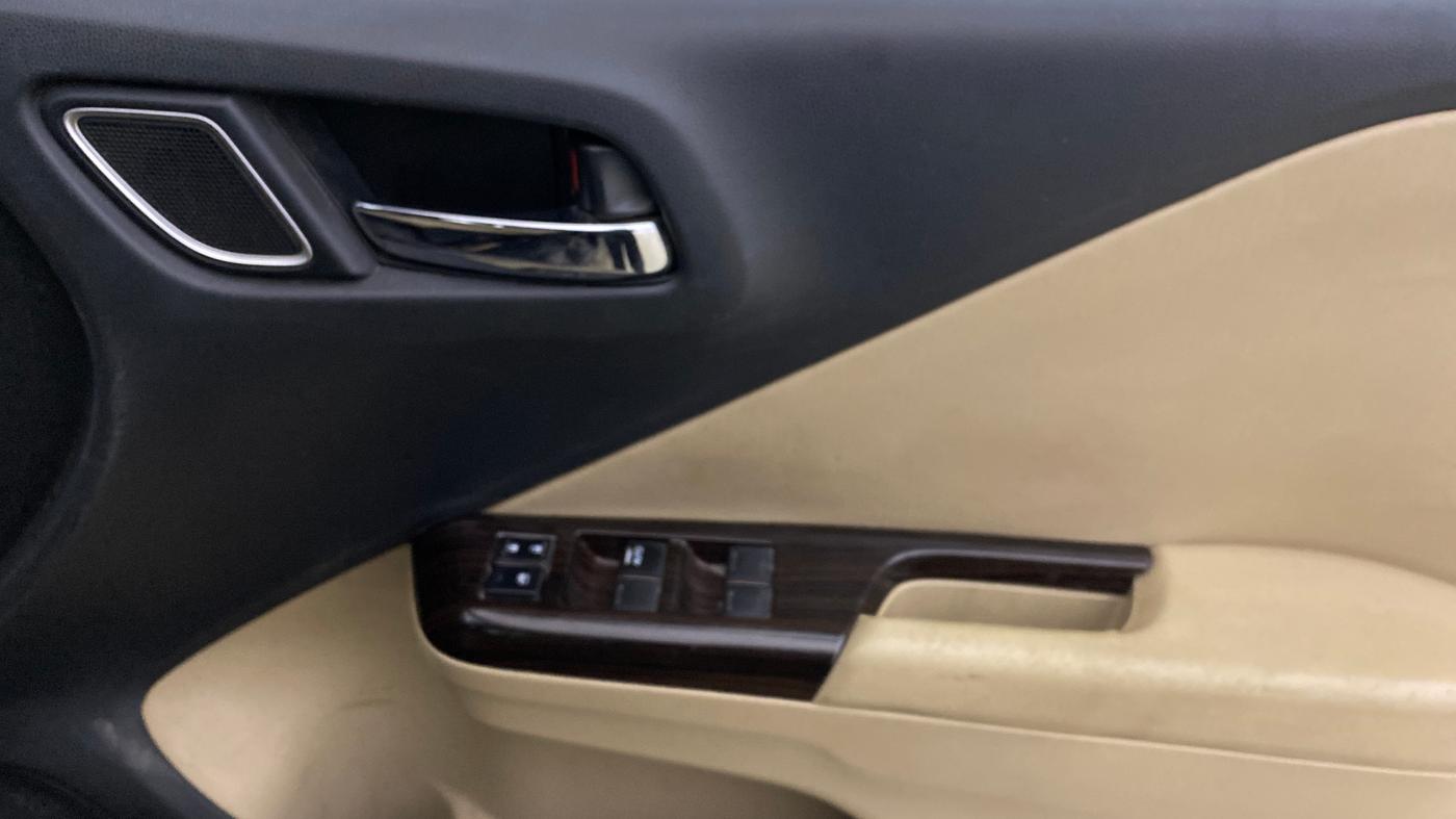 2019 Honda City 1.5L I-VTEC VX CVT, Petrol, Automatic, 38,575 km, Driver Side Door Panels Control