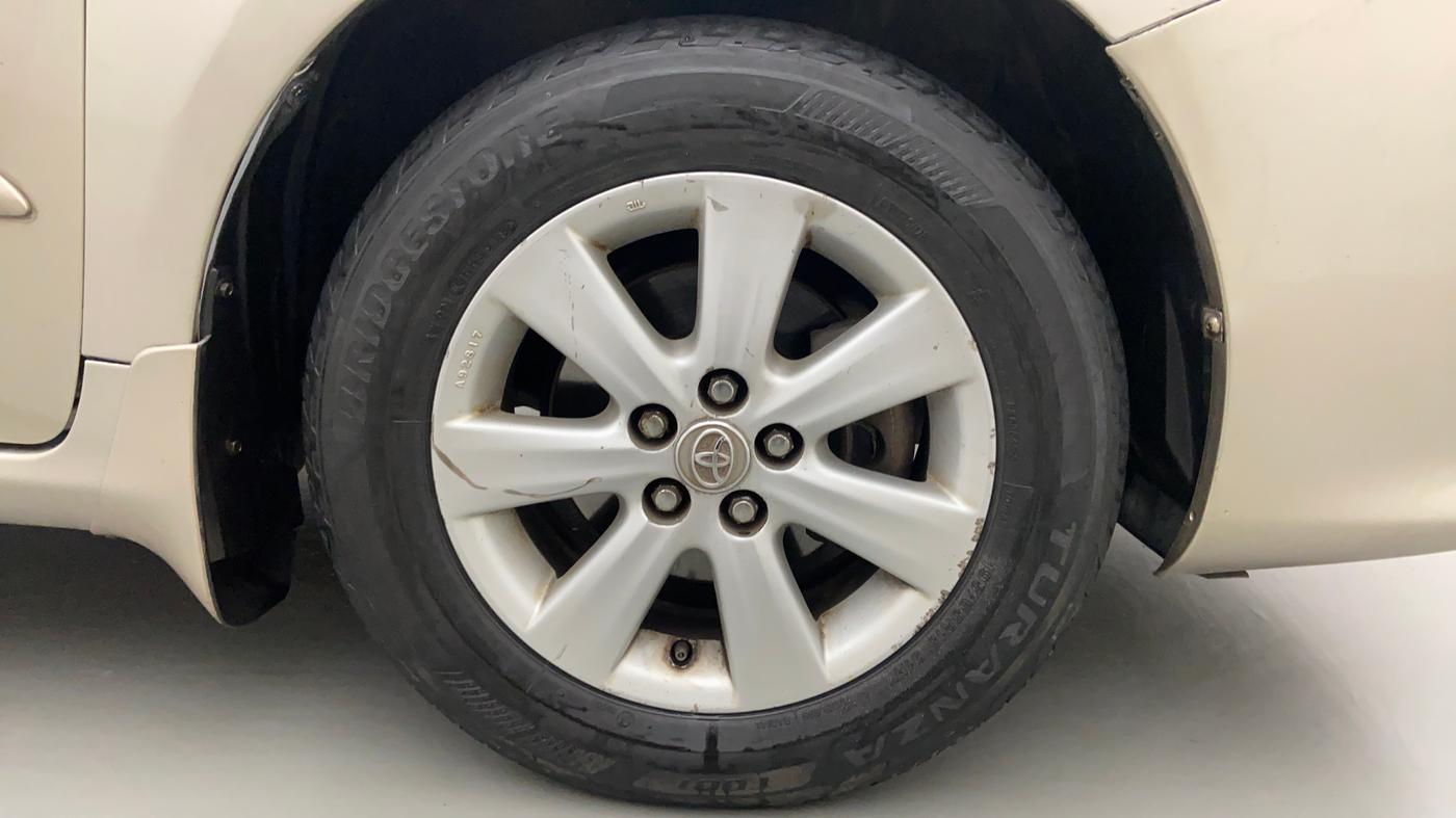 2011 Toyota Corolla Altis VL AT, Petrol, Automatic, 83,619 km, Right Front Wheel