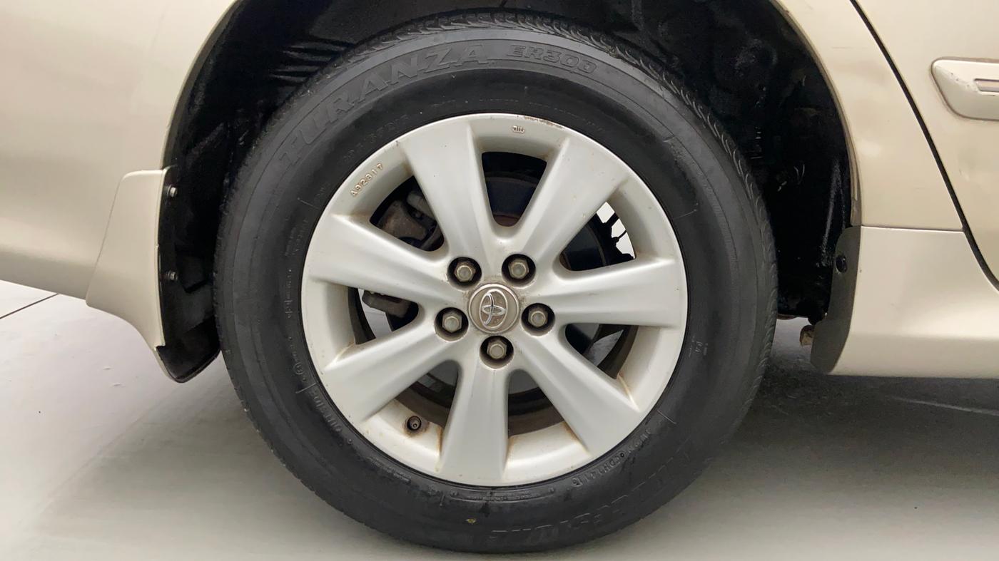 2011 Toyota Corolla Altis VL AT, Petrol, Automatic, 83,619 km, Right Rear Wheel