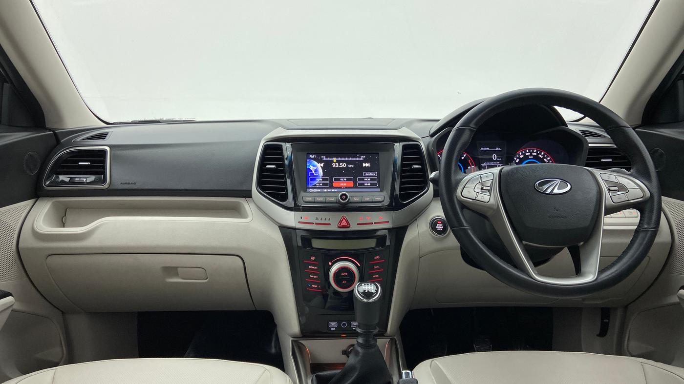 2020 Mahindra XUV300 W8(O), Diesel, Manual, 10,441 km, Dashboard