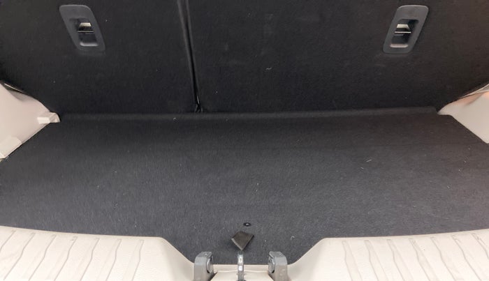 2020 Mahindra XUV300 W8(O), Diesel, Manual, 10,441 km, Boot Inside