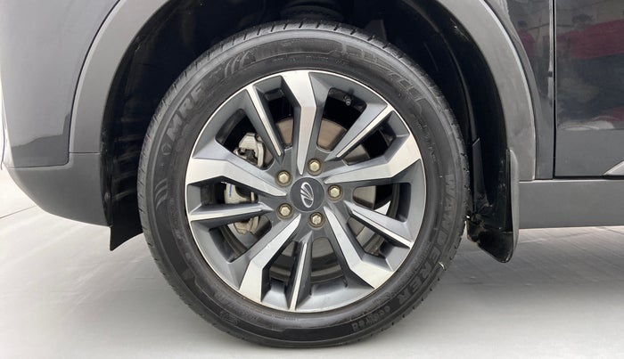 2020 Mahindra XUV300 W8(O), Diesel, Manual, 10,441 km, Left Front Wheel