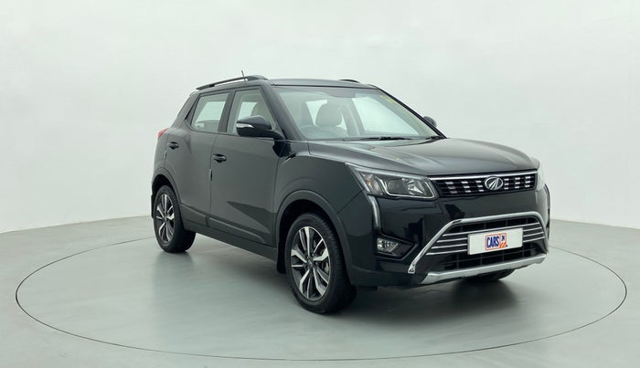 2020 Mahindra XUV300 W8(O), Diesel, Manual, 10,441 km, Right Front Diagonal
