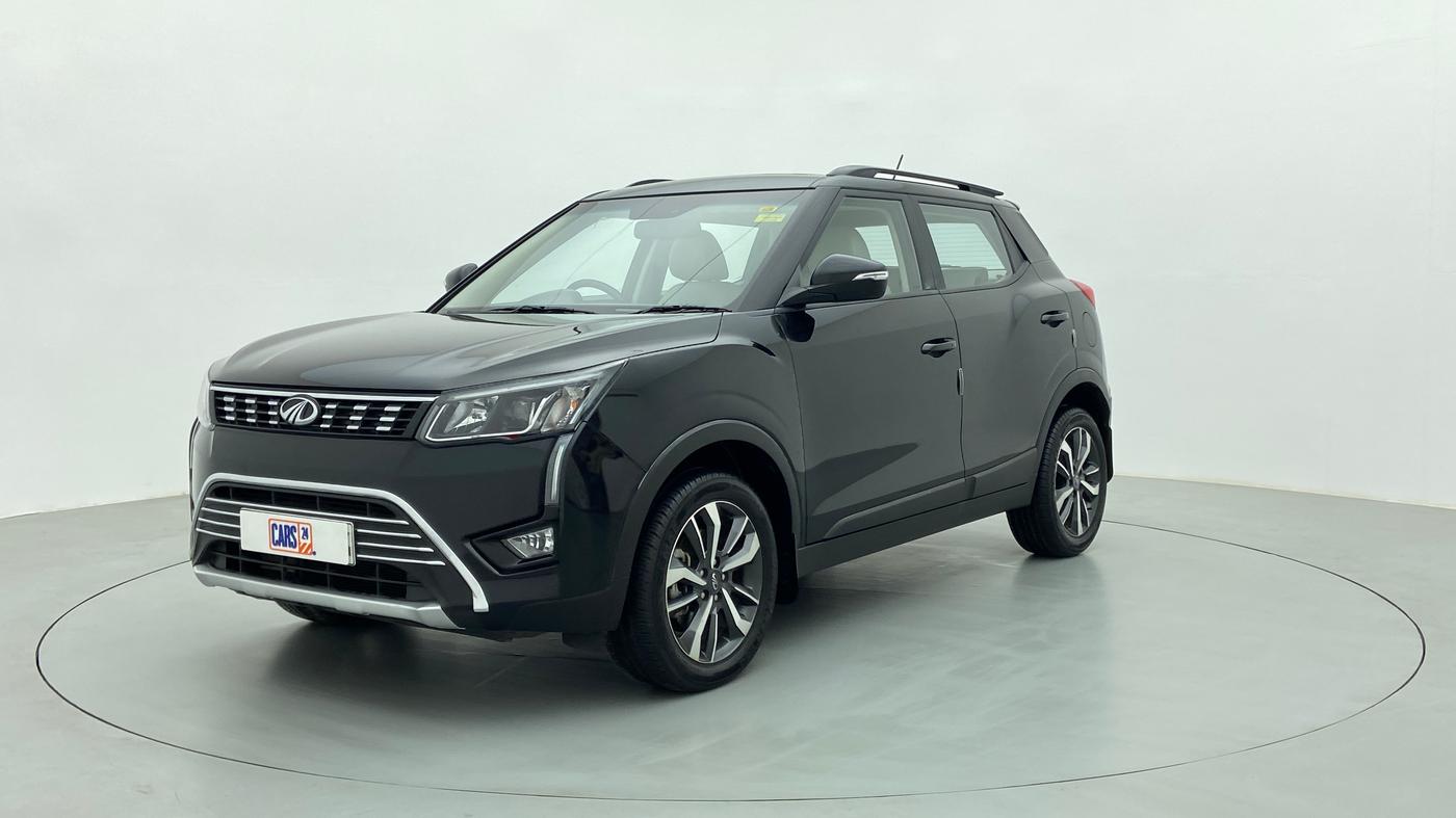 2020 Mahindra XUV300 W8(O), Diesel, Manual, 10,441 km, Left Front Diagonal