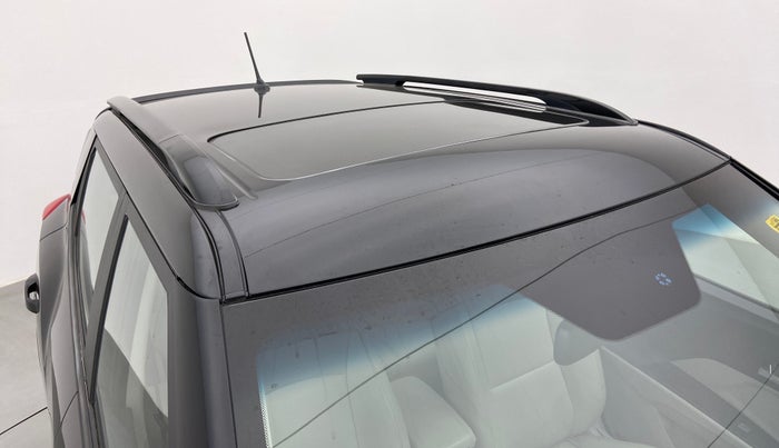 2020 Mahindra XUV300 W8(O), Diesel, Manual, 10,441 km, Roof