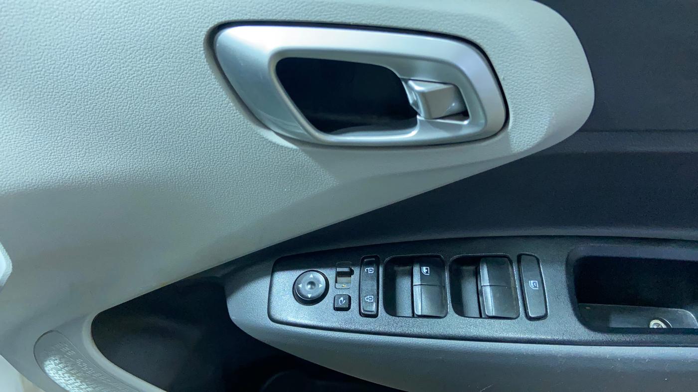 2022 Hyundai GRAND I10 NIOS SPORTZ 1.2 KAPPA VTVT, Petrol, Manual, 30,334 km, Driver Side Door Panels Control