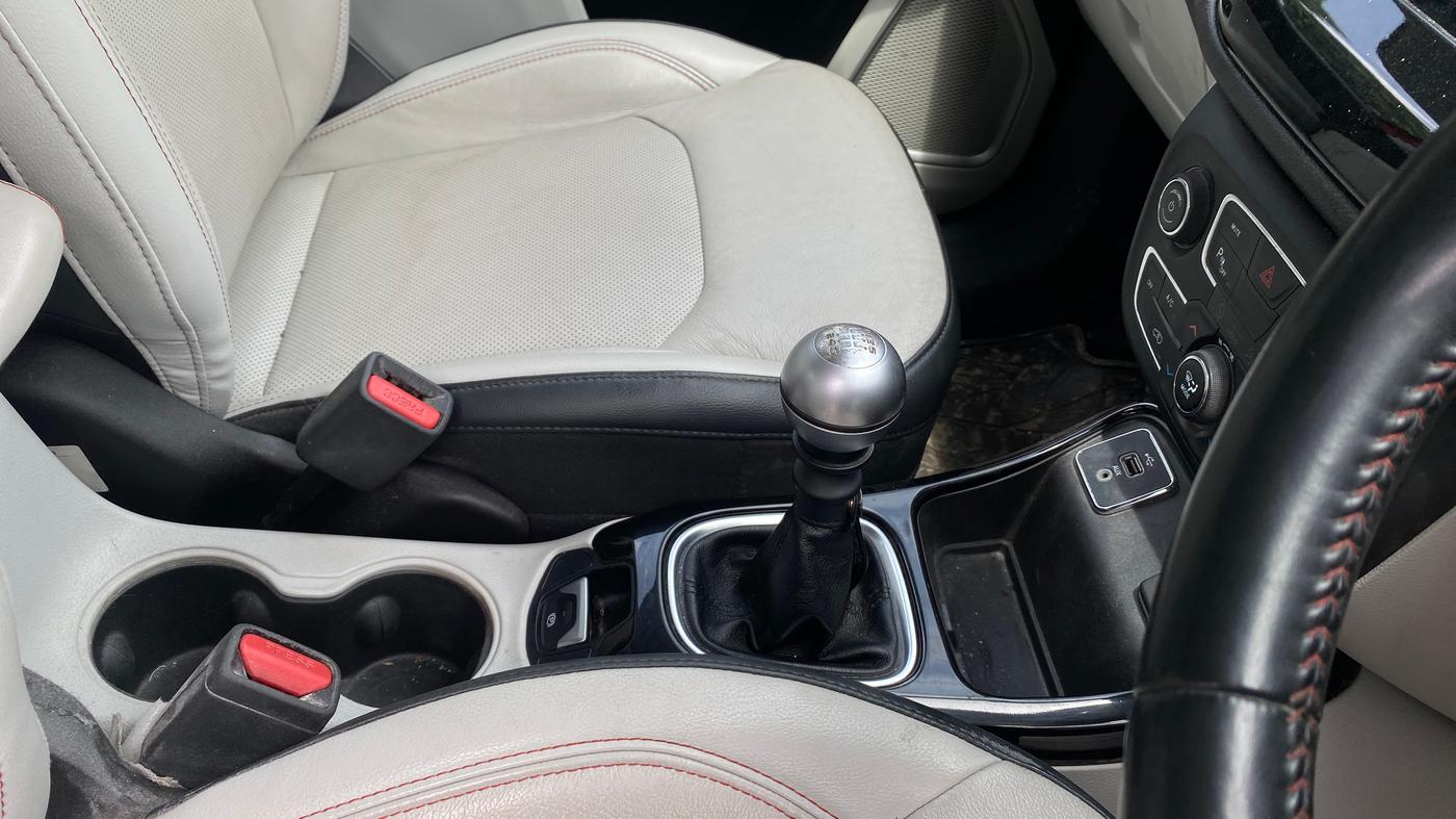 2018 Jeep Compass LIMITED 2.0 DIESEL, Diesel, Manual, 1,08,950 km, Gear Lever
