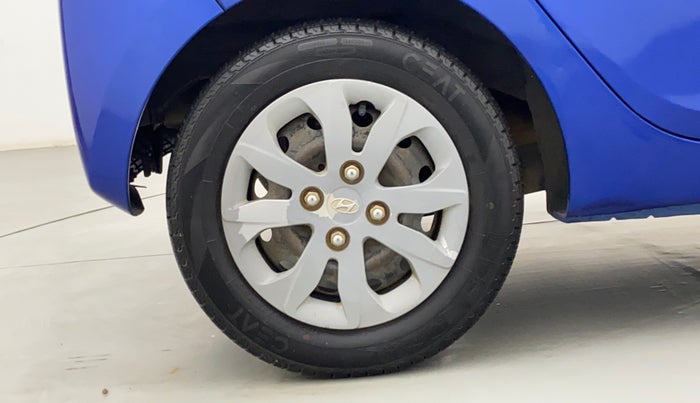 2014 Hyundai Eon SPORTZ, Petrol, Manual, 36,848 km, Right Rear Wheel