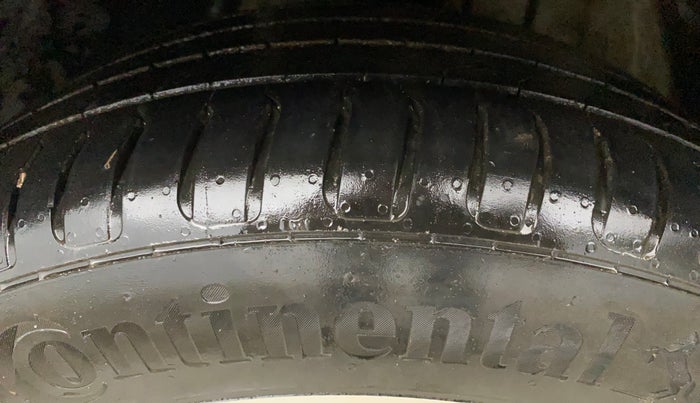 2023 MG ASTOR SAVVY 1.3 TURBO AT S RED, Petrol, Automatic, 30,812 km, Left Front Tyre Tread